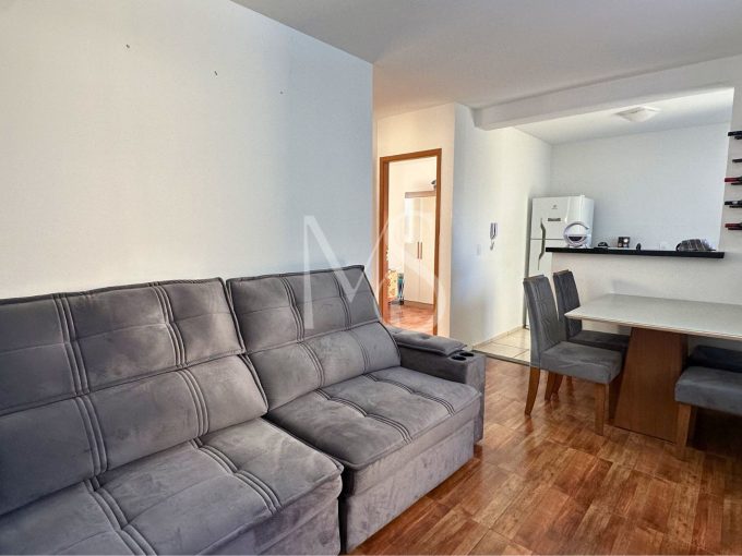 Apartamento Semi Mobiliado com 2 dormitórios no Vila Nova