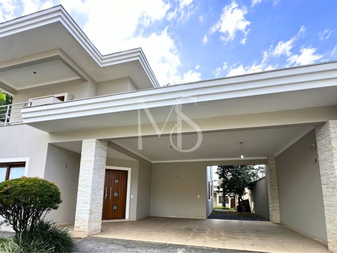Sobrado Averbado com 306 m² construídos – Bairro Costa e Silva/América